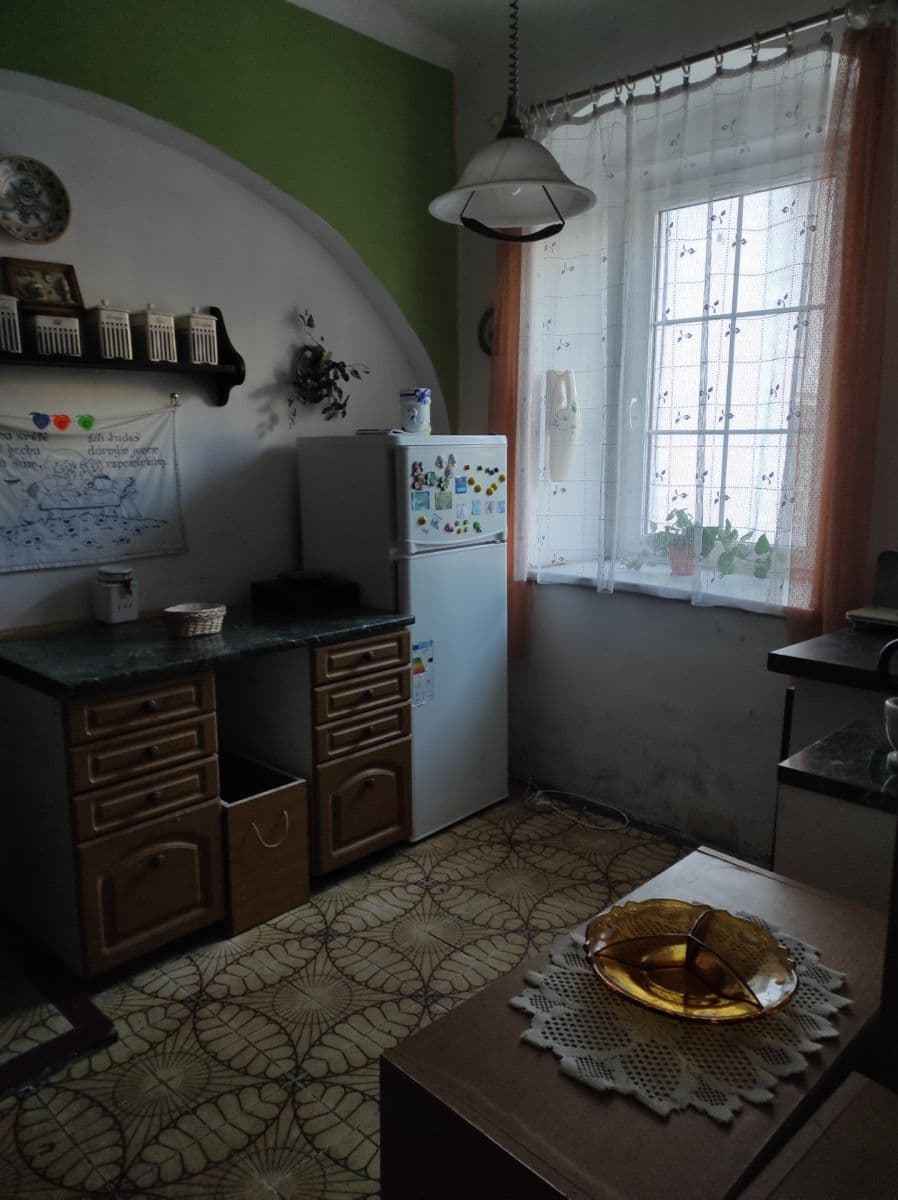 Pronájem domu 97 m², pozemek 300 m², nám. Dr. Tyrše, Čechtice, Středočeský kraj Pronájem domu 97 m², pozemek 300 m², nám. Dr. Tyrše, Čechtice, Středočeský kraj
