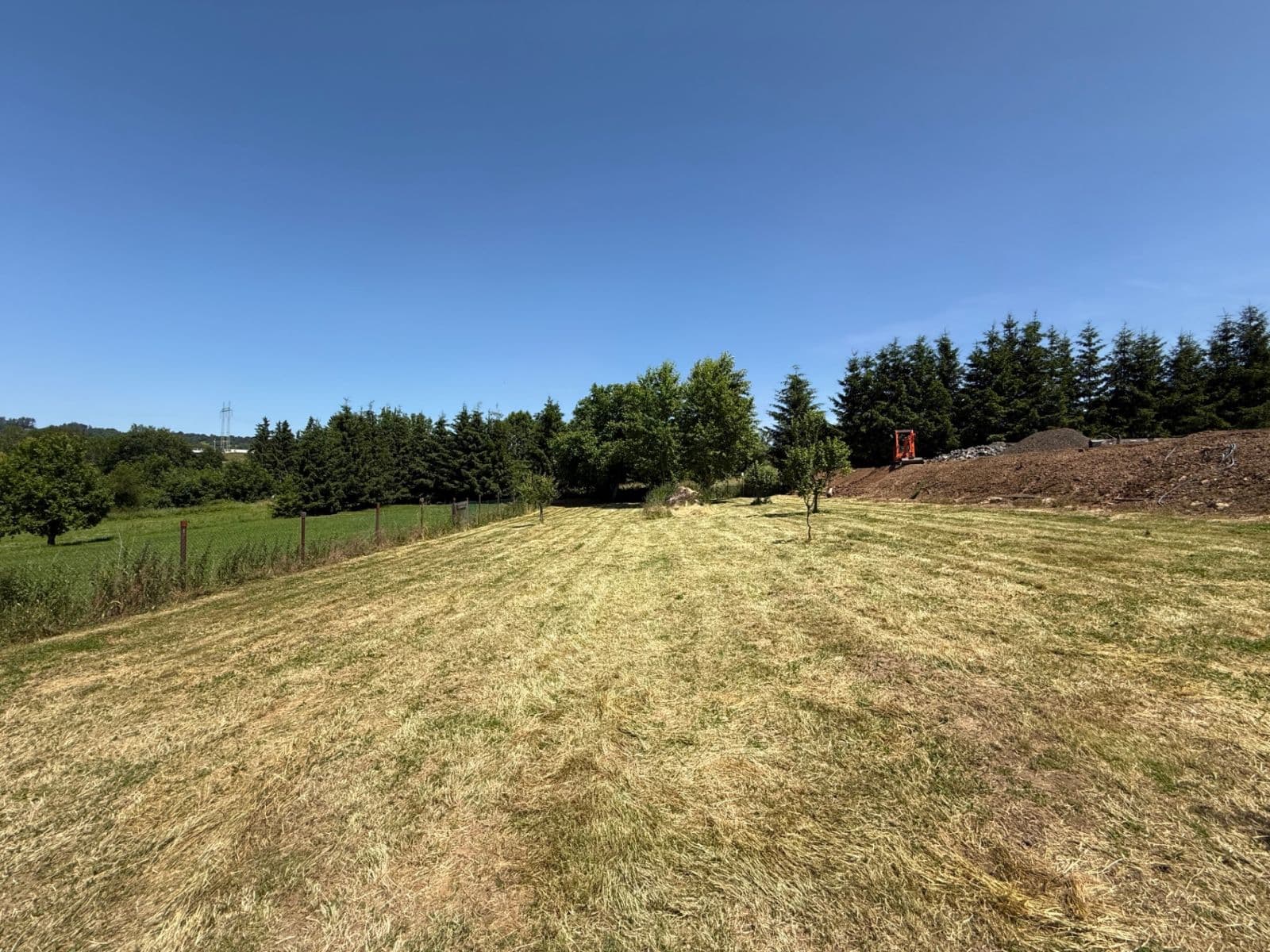 Prodej domu 140 m², pozemek 2.542 m², Na Brance, Krušovice, Středočeský kraj Prodej domu 140 m², pozemek 2.542 m², Na Brance, Krušovice, Středočeský kraj