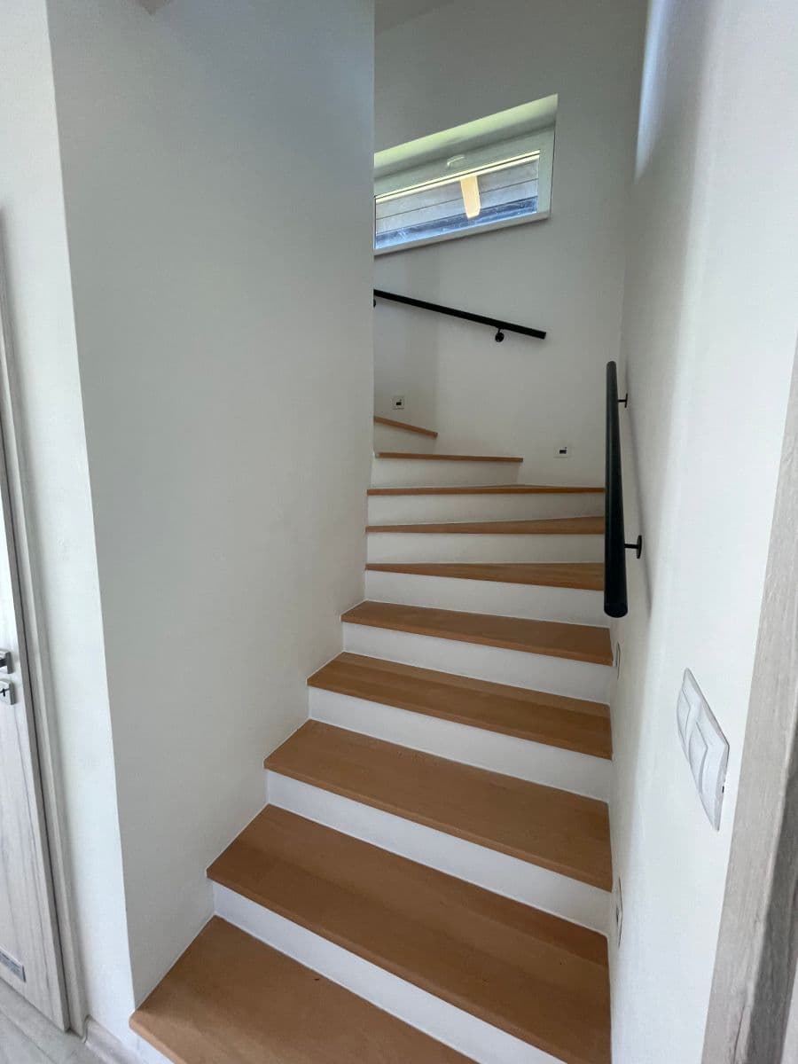 Prodej domu 100 m², pozemek 1.023 m², Chyšná, Kraj Vysočina Prodej domu 100 m², pozemek 1.023 m², Chyšná, Kraj Vysočina