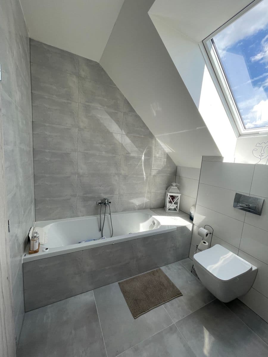 Prodej domu 100 m², pozemek 1.023 m², Chyšná, Kraj Vysočina Prodej domu 100 m², pozemek 1.023 m², Chyšná, Kraj Vysočina