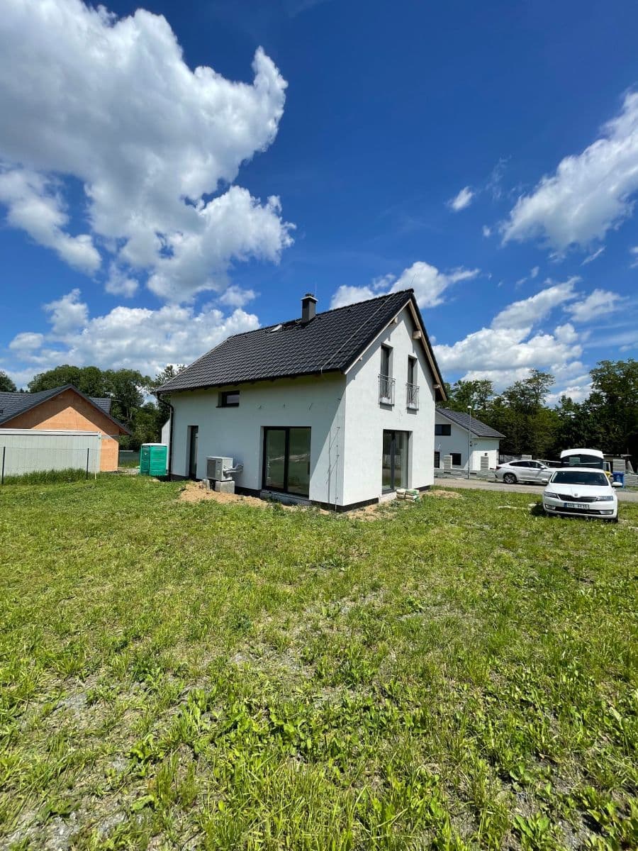 Prodej domu 100 m², pozemek 1.023 m², Chyšná, Kraj Vysočina Prodej domu 100 m², pozemek 1.023 m², Chyšná, Kraj Vysočina