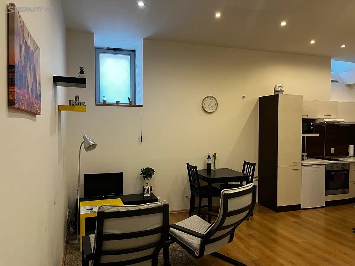 Pronájem bytu 1+kk 32 m², Sladová, Brno, Jihomoravský kraj Pronájem bytu 1+kk 32 m², Sladová, Brno, Jihomoravský kraj