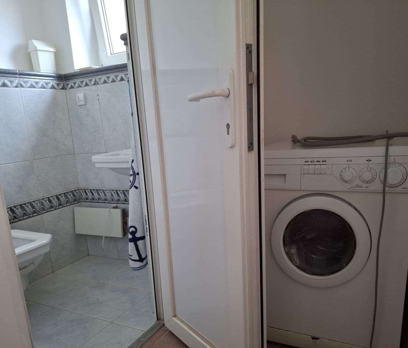 Pronájem bytu 1+1 35 m², Mnichovice, Středočeský kraj Pronájem bytu 1+1 35 m², Mnichovice, Středočeský kraj
