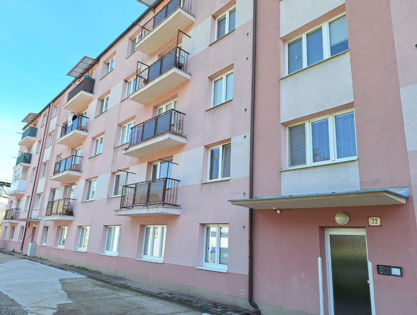 Prodej bytu 3+kk 65 m², Prievidzská, Handlová, Trenčiansky kraj Prodej bytu 3+kk 65 m², Prievidzská, Handlová, Trenčiansky kraj