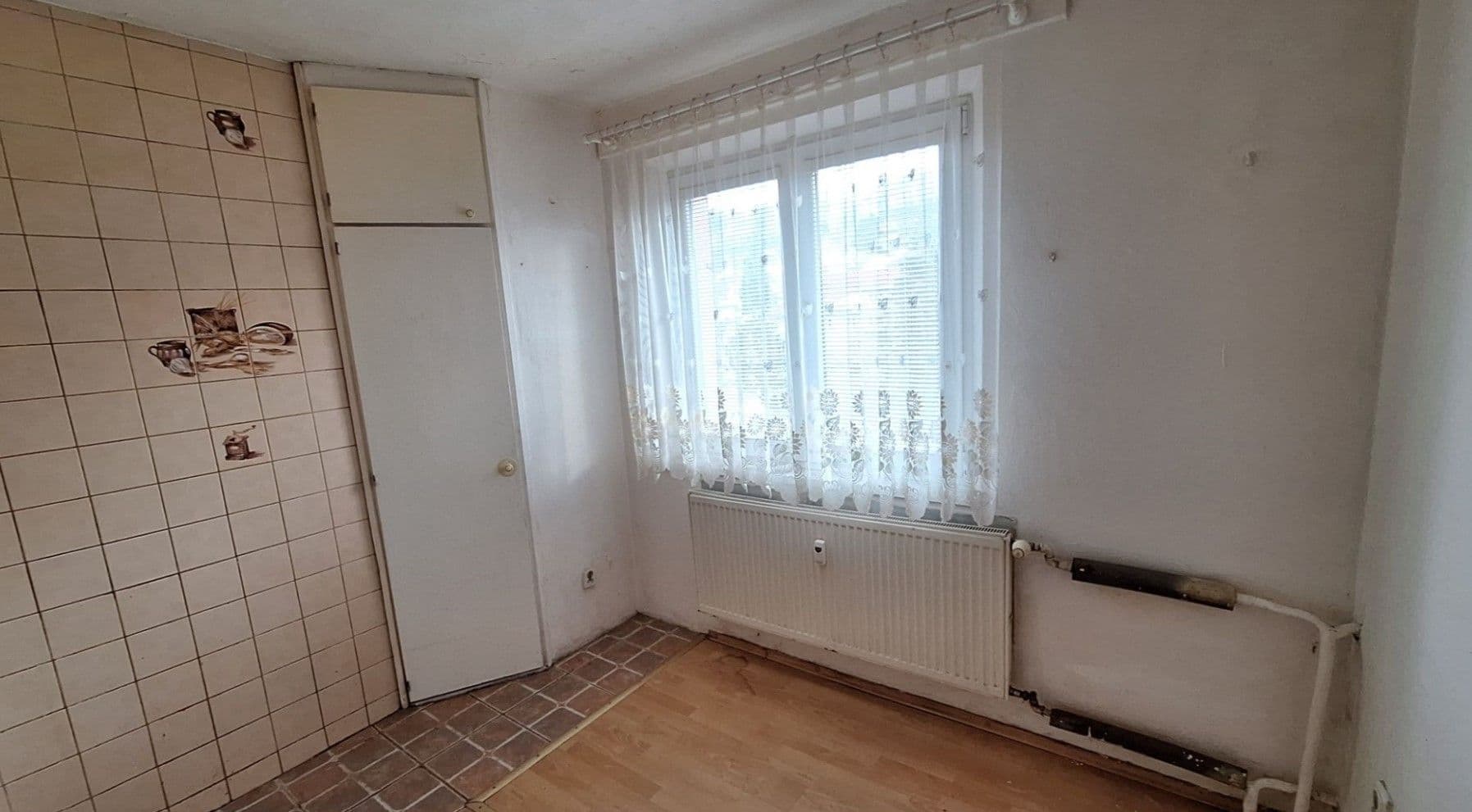 Prodej bytu 3+kk 65 m², Prievidzská, Handlová, Trenčiansky kraj Prodej bytu 3+kk 65 m², Prievidzská, Handlová, Trenčiansky kraj