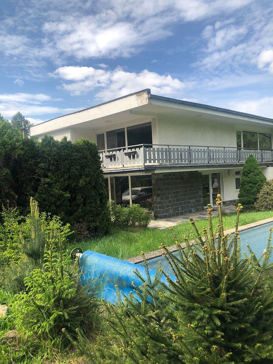 Prodej domu 185 m², pozemek 1.742 m², Radějovice, Středočeský kraj Prodej domu 185 m², pozemek 1.742 m², Radějovice, Středočeský kraj