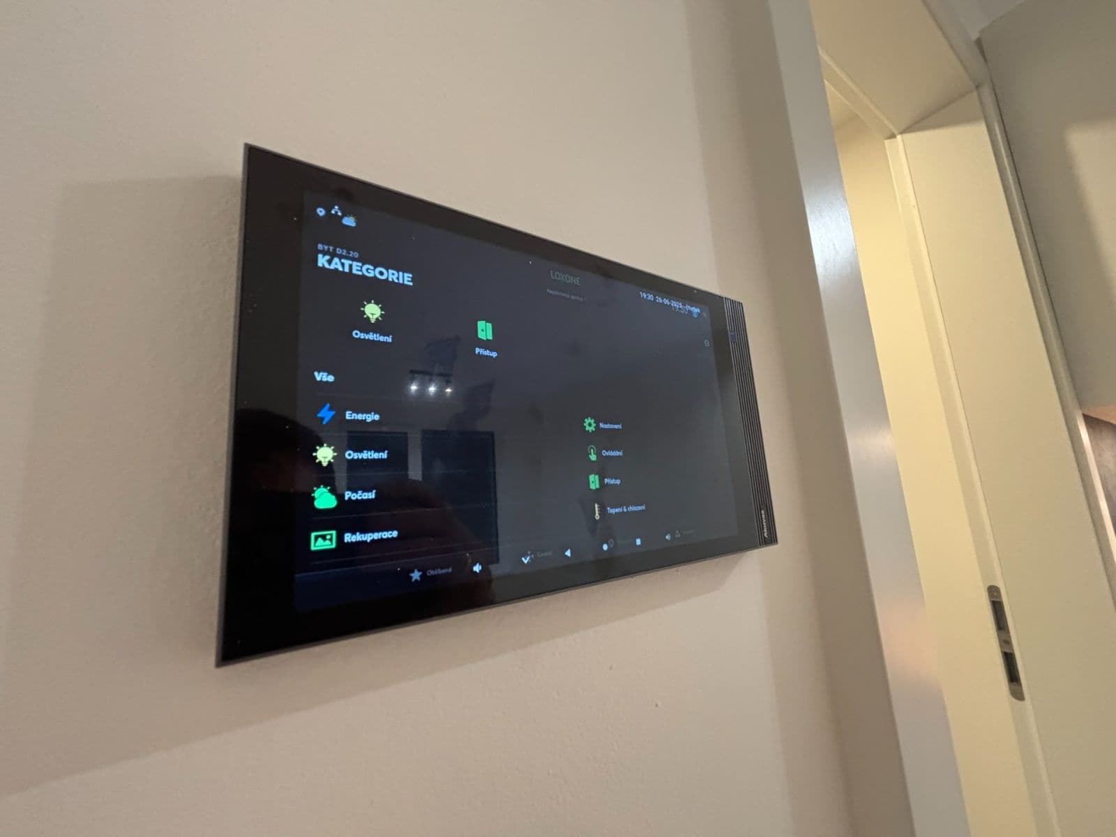 Pronájem bytu 1+kk 28 m², Bystrcká, Brno, Jihomoravský kraj Pronájem bytu 1+kk 28 m², Bystrcká, Brno, Jihomoravský kraj