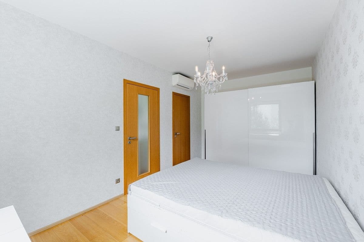 Pronájem bytu 49 m², U Okrouhlíku c, Praha, Praha Pronájem bytu 49 m², U Okrouhlíku c, Praha, Praha