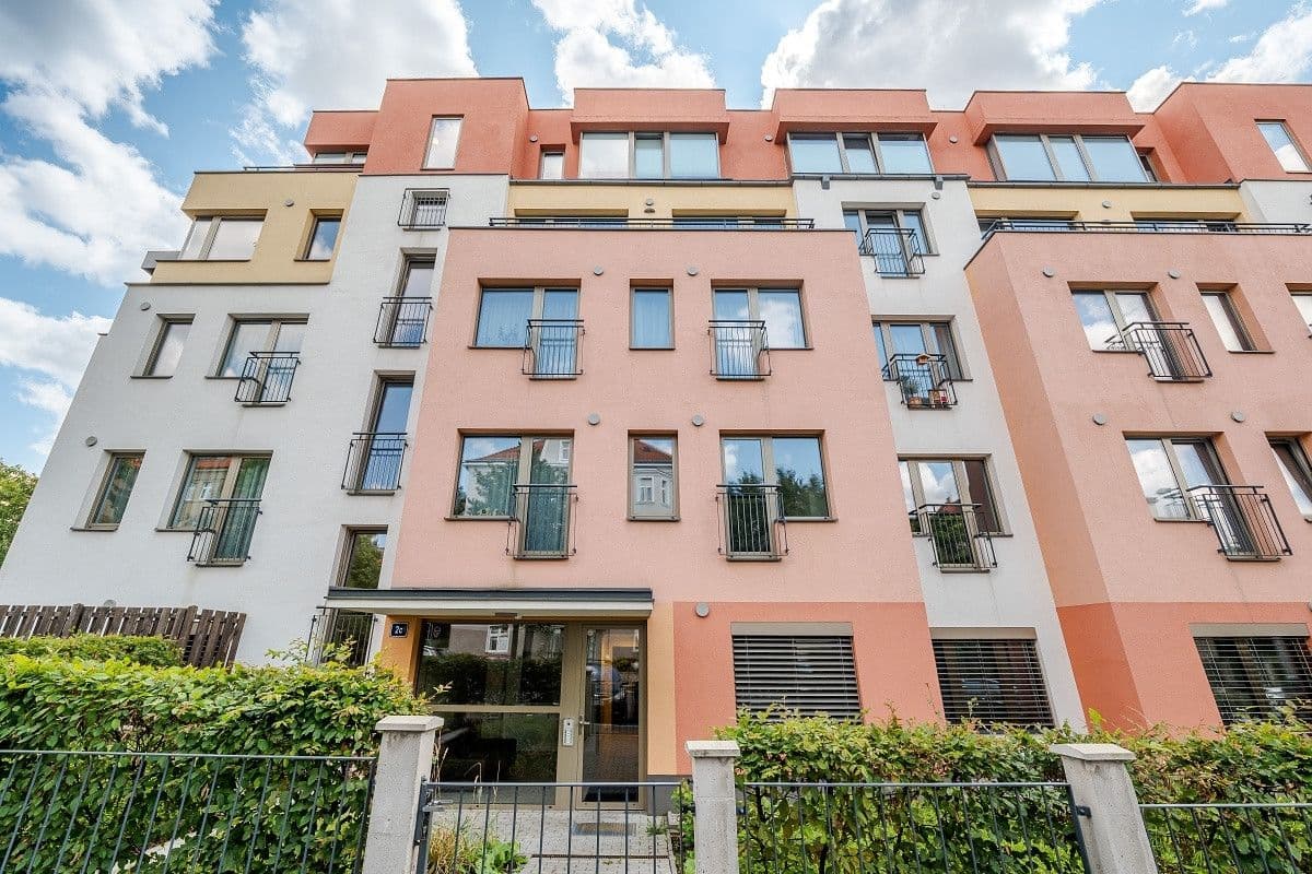 Pronájem bytu 49 m², U Okrouhlíku c, Praha, Praha Pronájem bytu 49 m², U Okrouhlíku c, Praha, Praha