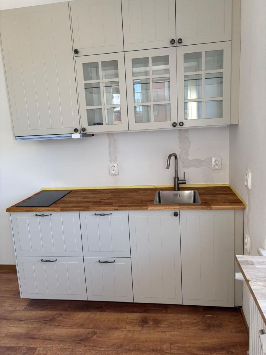 Pronájem bytu 1+kk 24 m², Suchdolské náměstí, Praha, Praha Pronájem bytu 1+kk 24 m², Suchdolské náměstí, Praha, Praha
