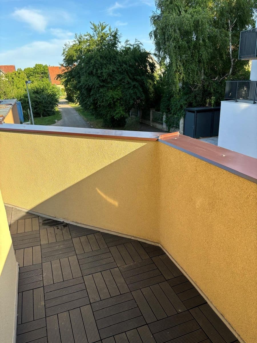 Pronájem bytu 1+kk 24 m², Suchdolské náměstí, Praha, Praha Pronájem bytu 1+kk 24 m², Suchdolské náměstí, Praha, Praha