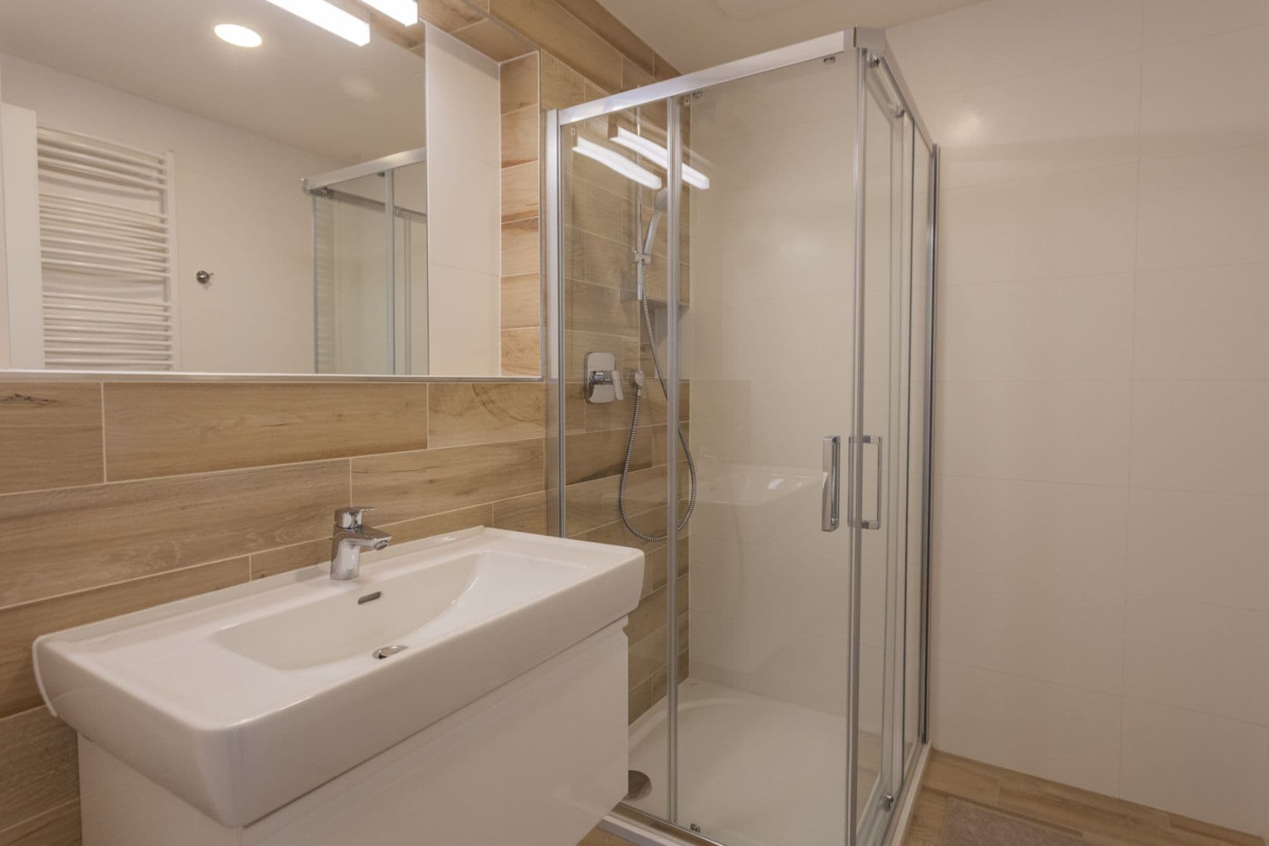 Pronájem bytu 91 m², U Pergamenky, Praha, Praha Pronájem bytu 91 m², U Pergamenky, Praha, Praha