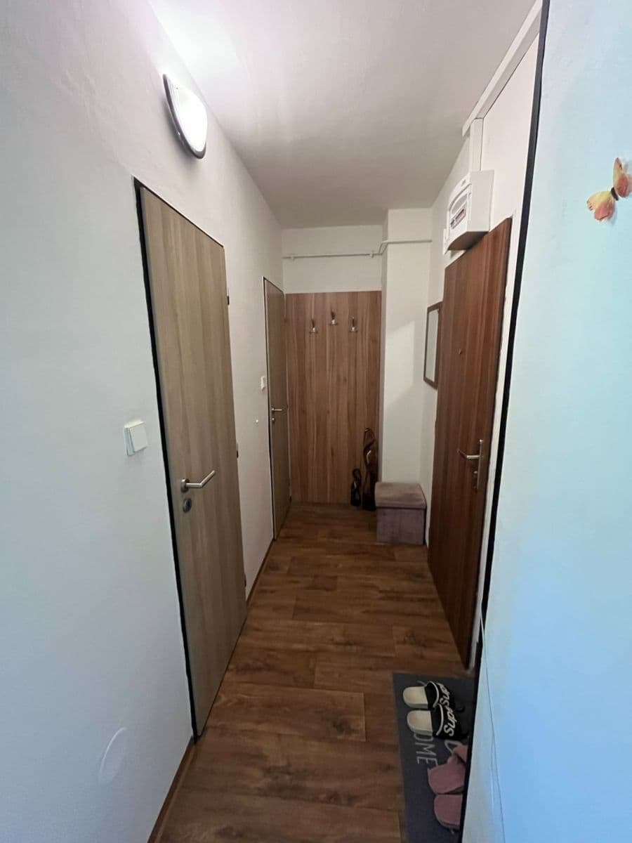 Pronájem bytu 1+kk 35 m², Ortenova, Kutná Hora, Středočeský kraj Pronájem bytu 1+kk 35 m², Ortenova, Kutná Hora, Středočeský kraj