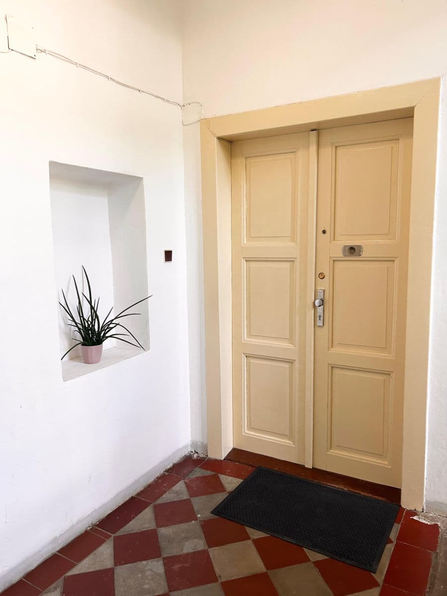 Pronájem bytu 3+1 85 m², Nad Rokoskou, Praha, Praha Pronájem bytu 3+1 85 m², Nad Rokoskou, Praha, Praha