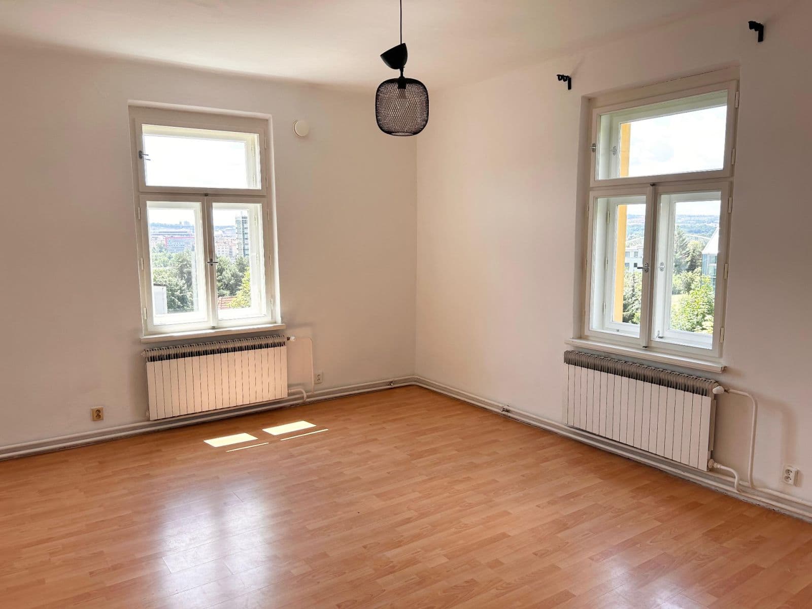 Pronájem bytu 3+1 85 m², Nad Rokoskou, Praha, Praha Pronájem bytu 3+1 85 m², Nad Rokoskou, Praha, Praha