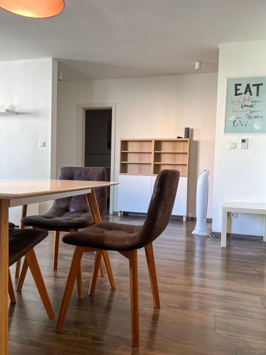 Prodej bytu 2+1 57 m², Rustaveliho, Rača, Bratislavský kraj Prodej bytu 2+1 57 m², Rustaveliho, Rača, Bratislavský kraj