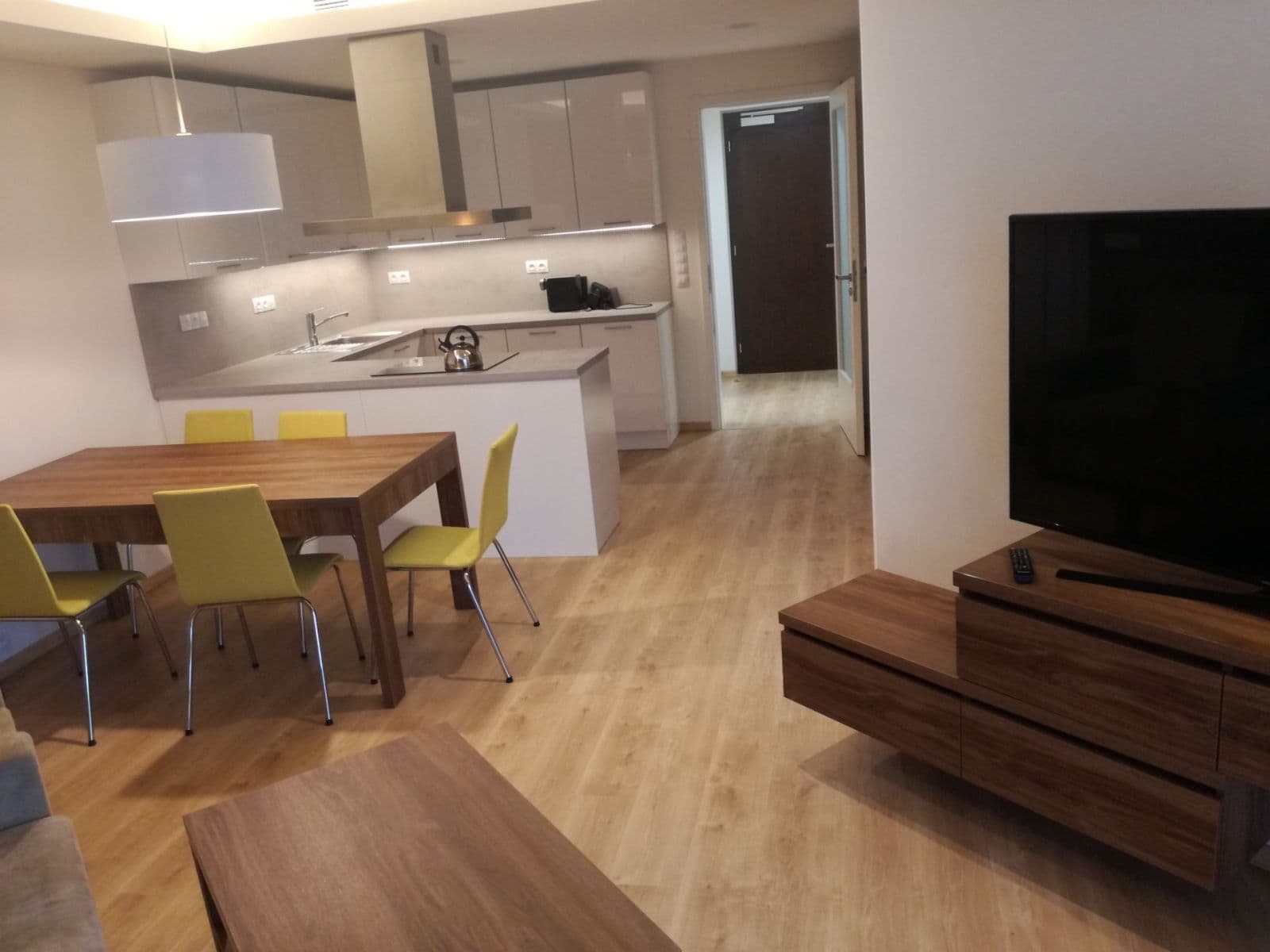 Pronájem bytu 3+kk 87 m², Mukařovského, Praha, Praha Pronájem bytu 3+kk 87 m², Mukařovského, Praha, Praha