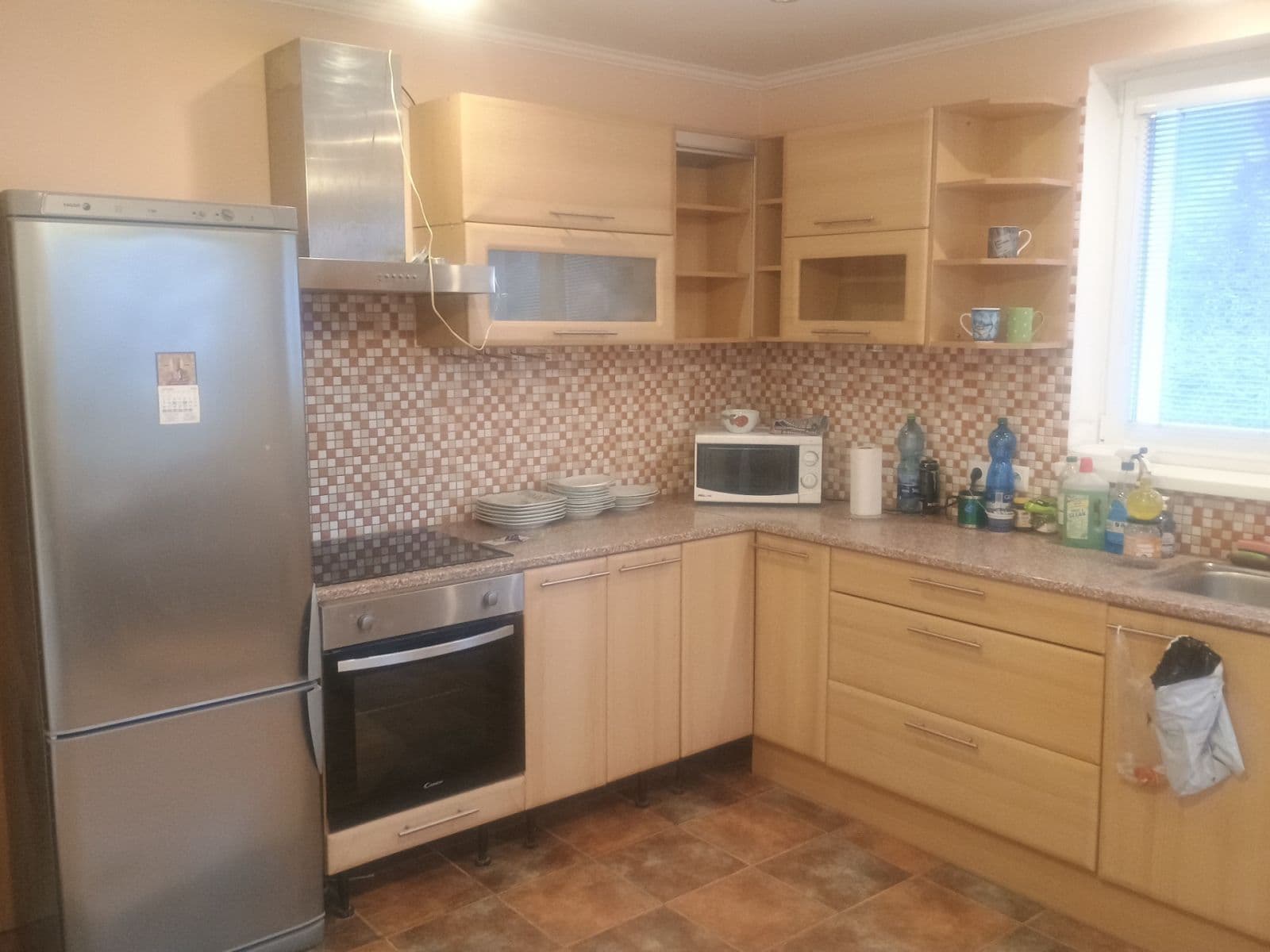 Pronájem domu 110 m², pozemek 400 m², u učiliště, Praha, Praha Pronájem domu 110 m², pozemek 400 m², u učiliště, Praha, Praha