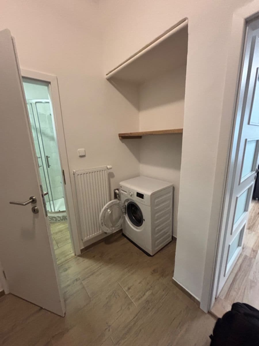 Pronájem bytu 2+kk 50 m², U První baterie, Praha, Praha Pronájem bytu 2+kk 50 m², U První baterie, Praha, Praha
