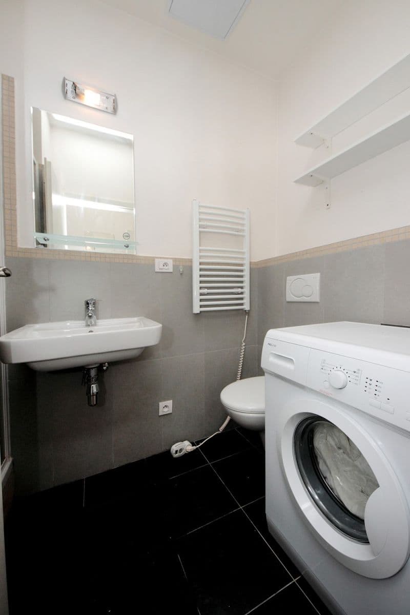 Prodej bytu 1+kk 74 m², Plzeňská, Praha, Praha Prodej bytu 1+kk 74 m², Plzeňská, Praha, Praha