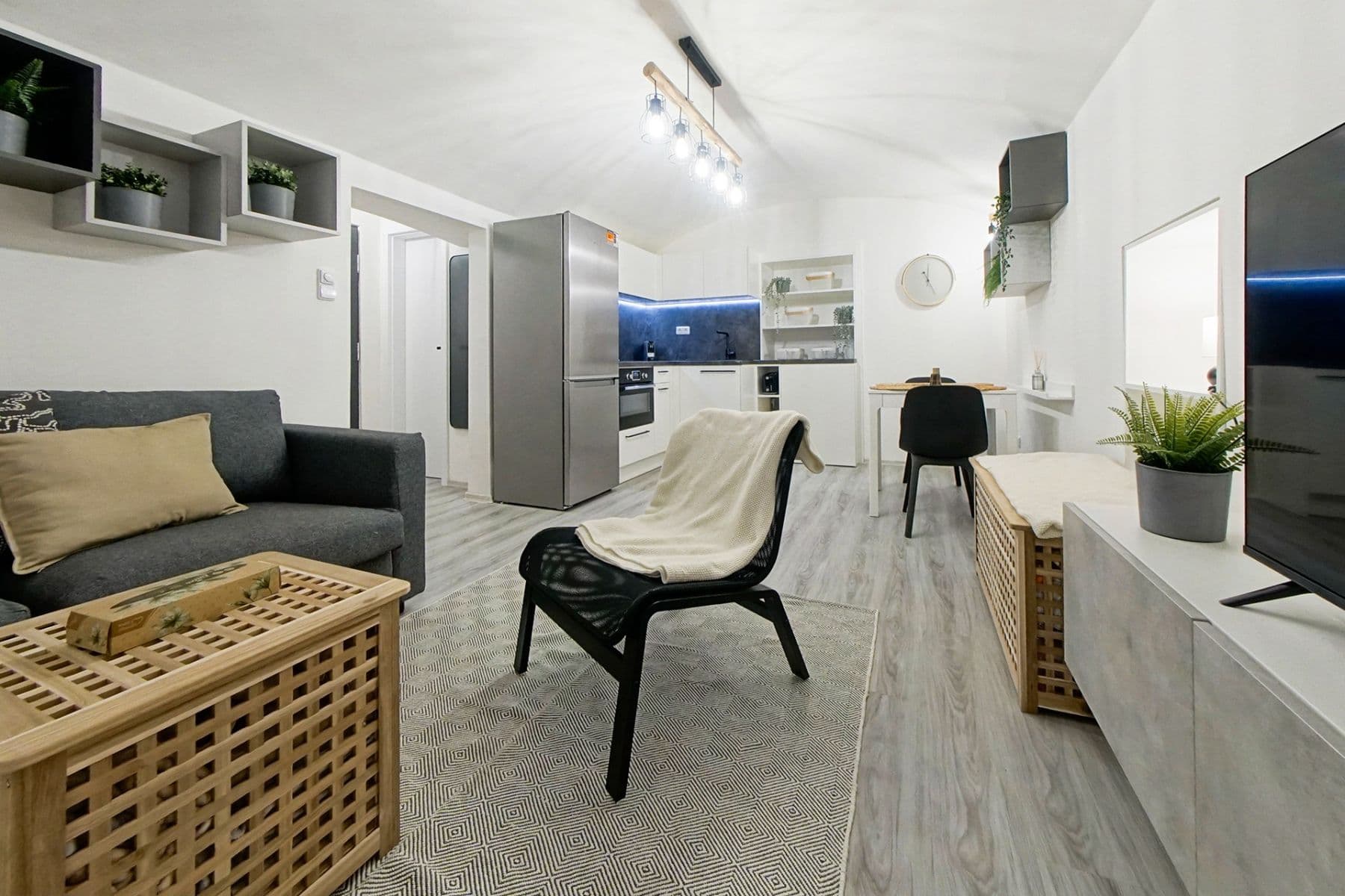 Pronájem bytu 2+kk 21 m², Holandská, Praha, Praha Pronájem bytu 2+kk 21 m², Holandská, Praha, Praha