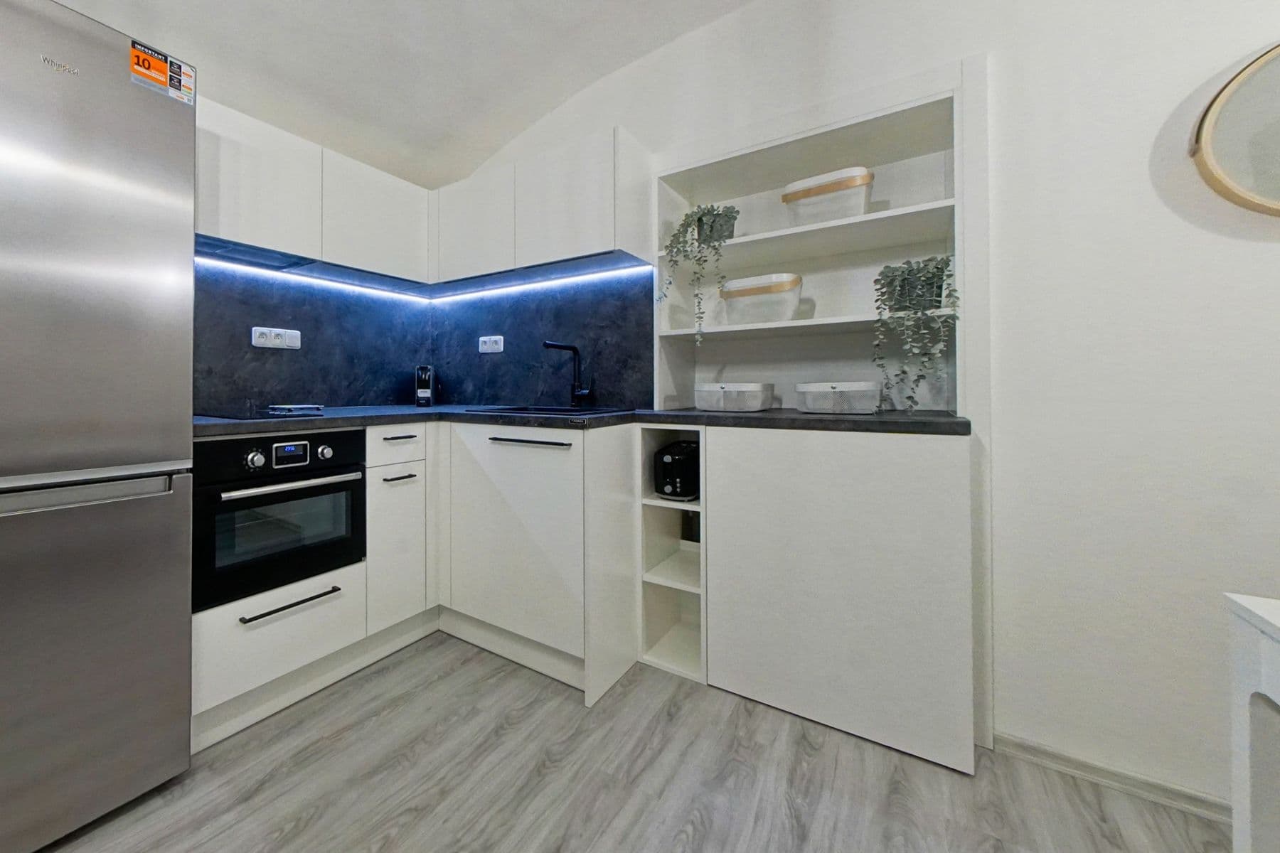 Pronájem bytu 2+kk 21 m², Holandská, Praha, Praha Pronájem bytu 2+kk 21 m², Holandská, Praha, Praha