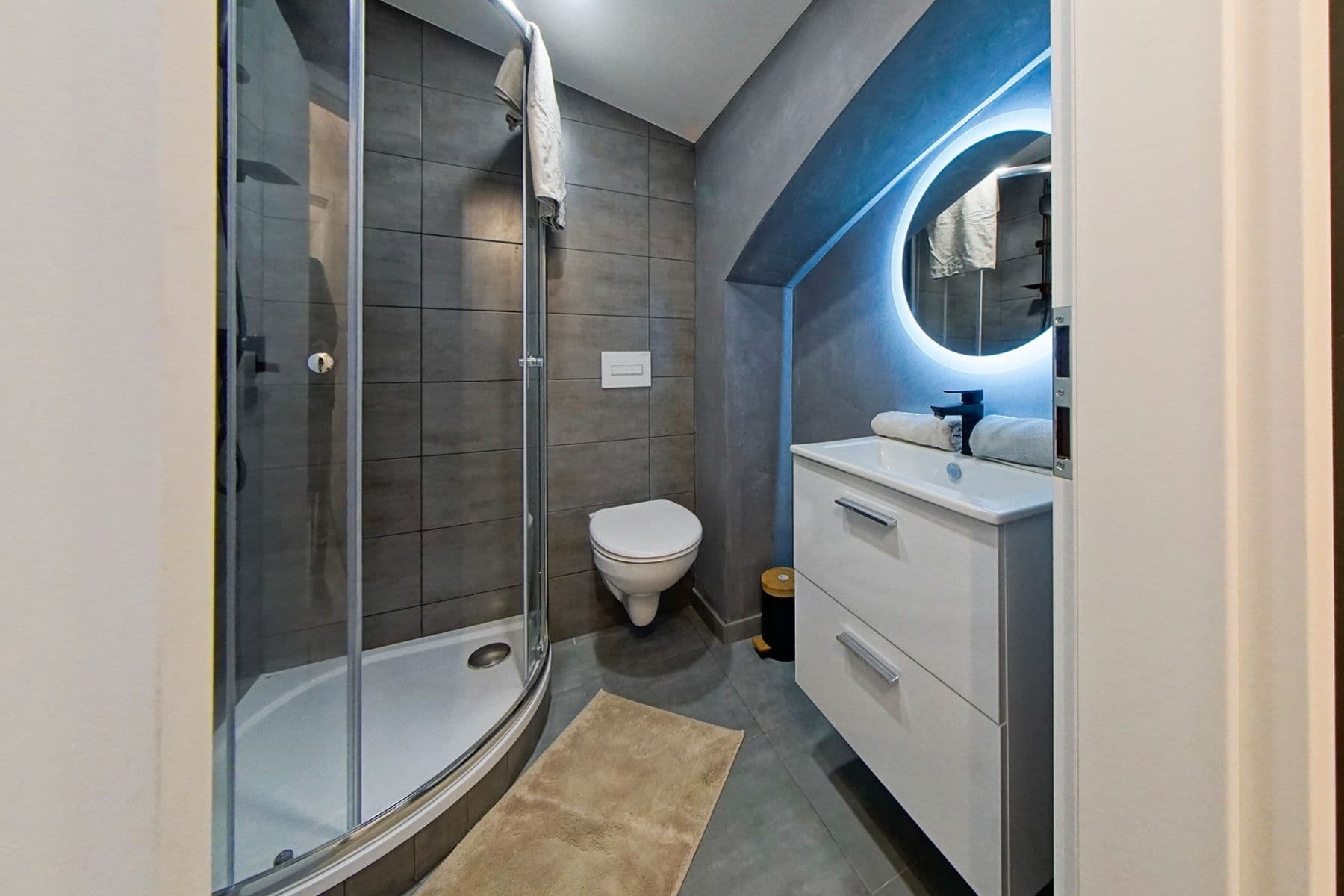 Pronájem bytu 2+kk 21 m², Holandská, Praha, Praha Pronájem bytu 2+kk 21 m², Holandská, Praha, Praha