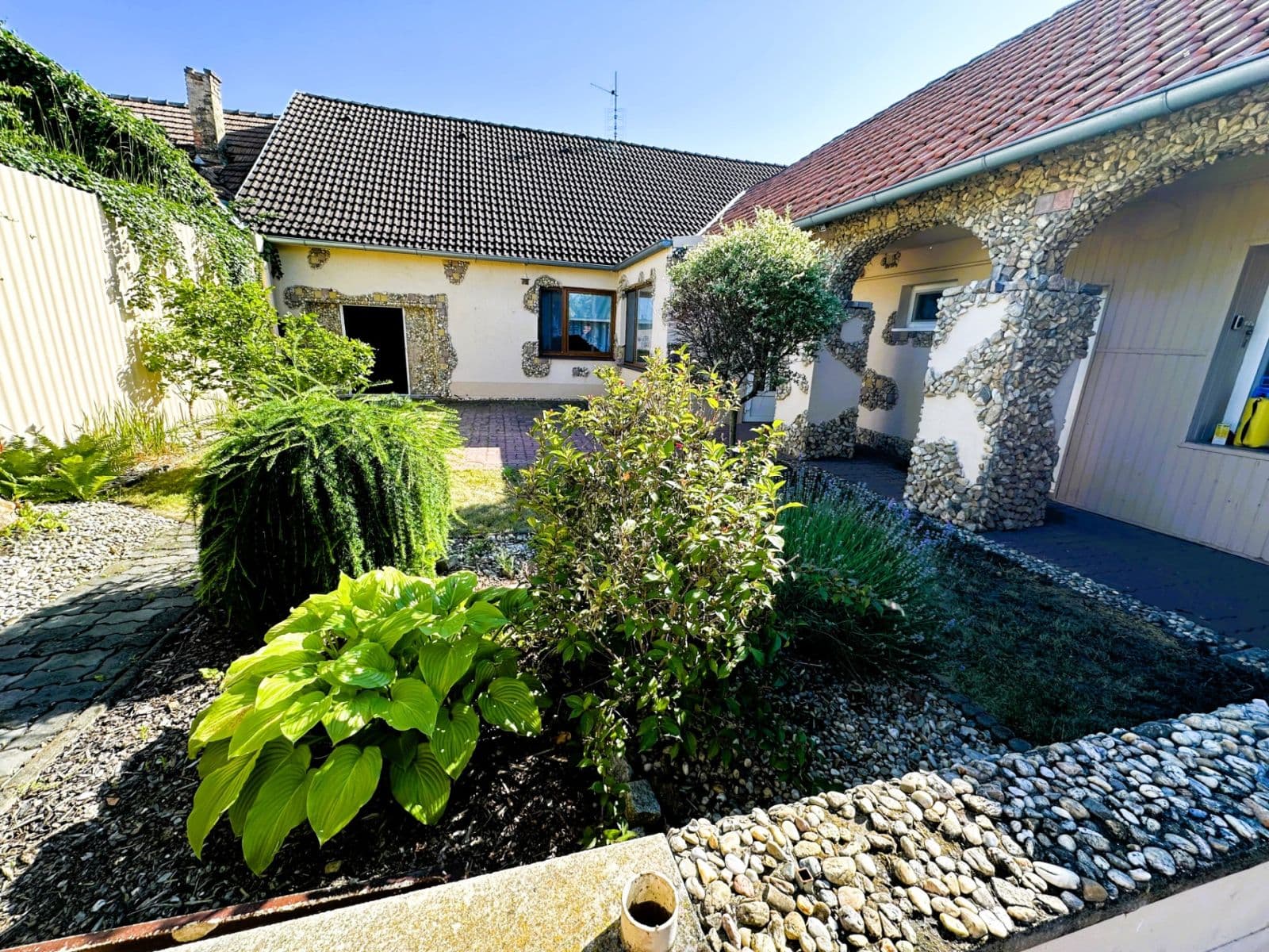 Prodej domu 234 m², pozemek 2.009 m², Božická, Šanov, Jihomoravský kraj Prodej domu 234 m², pozemek 2.009 m², Božická, Šanov, Jihomoravský kraj