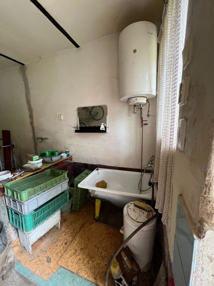 Prodej domu 140 m², pozemek 915 m², Katusice, Středočeský kraj Prodej domu 140 m², pozemek 915 m², Katusice, Středočeský kraj