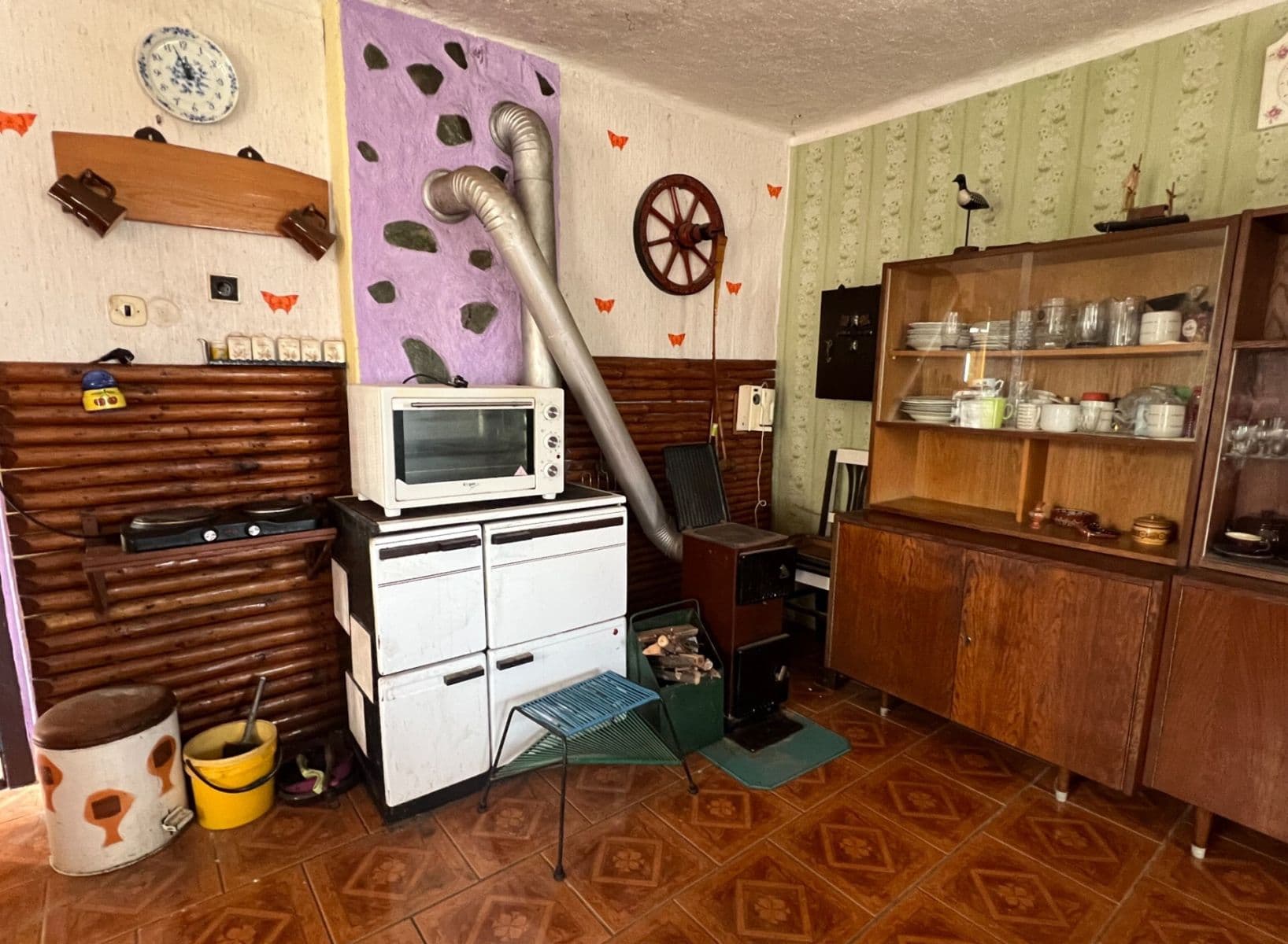 Prodej domu 140 m², pozemek 915 m², Katusice, Středočeský kraj Prodej domu 140 m², pozemek 915 m², Katusice, Středočeský kraj