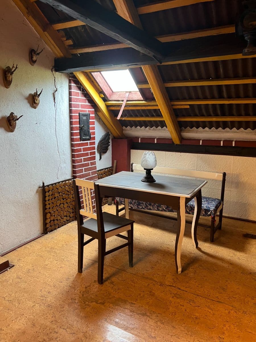 Prodej domu 140 m², pozemek 915 m², Katusice, Středočeský kraj Prodej domu 140 m², pozemek 915 m², Katusice, Středočeský kraj