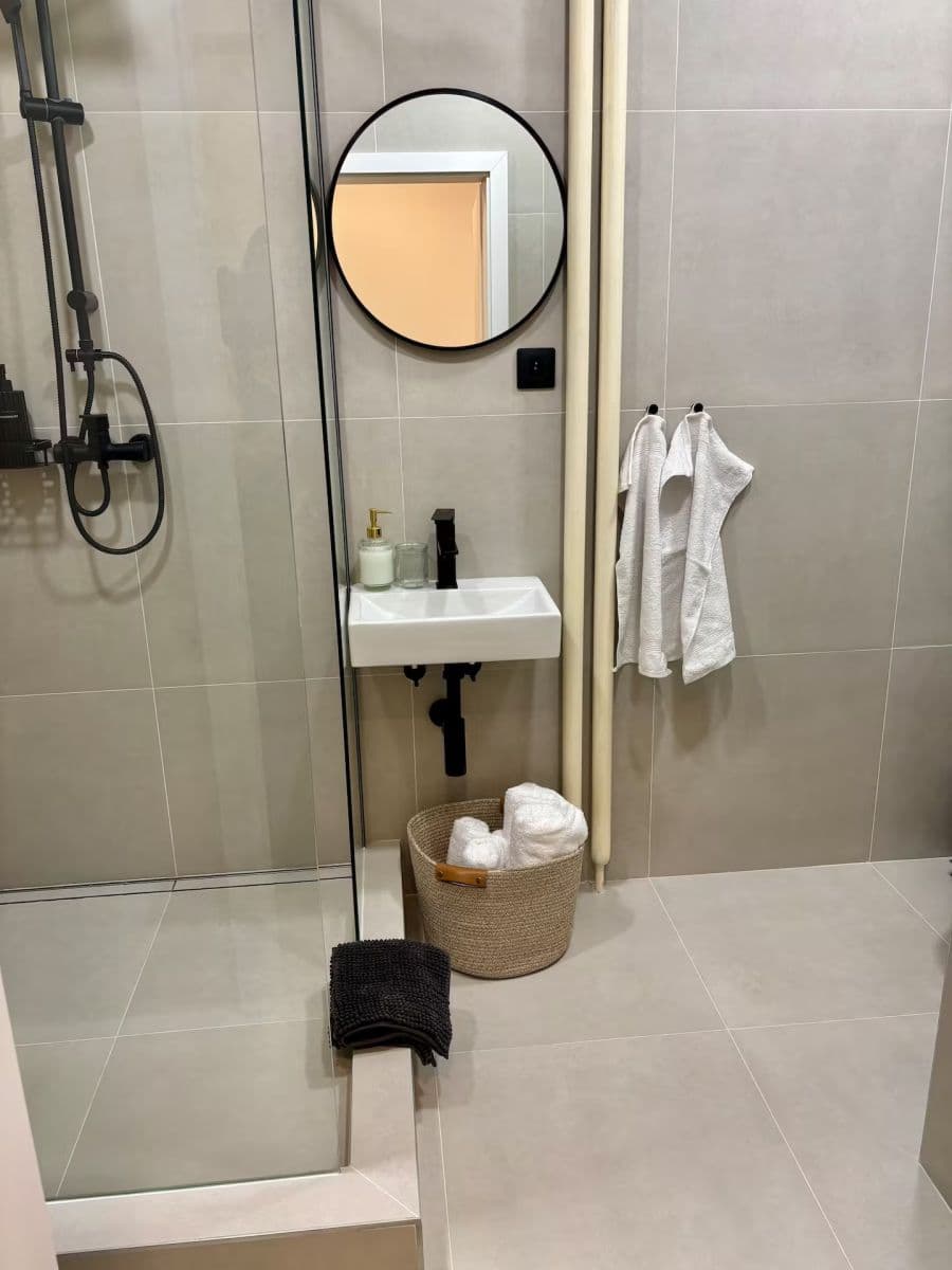 Pronájem bytu 1+kk 34 m², Dělnická, Praha, Praha Pronájem bytu 1+kk 34 m², Dělnická, Praha, Praha