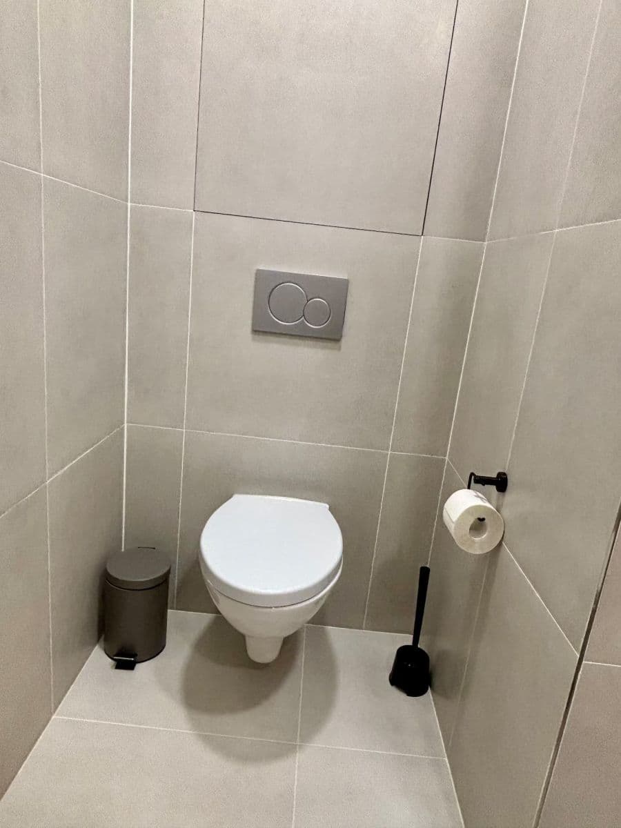 Pronájem bytu 1+kk 34 m², Dělnická, Praha, Praha Pronájem bytu 1+kk 34 m², Dělnická, Praha, Praha