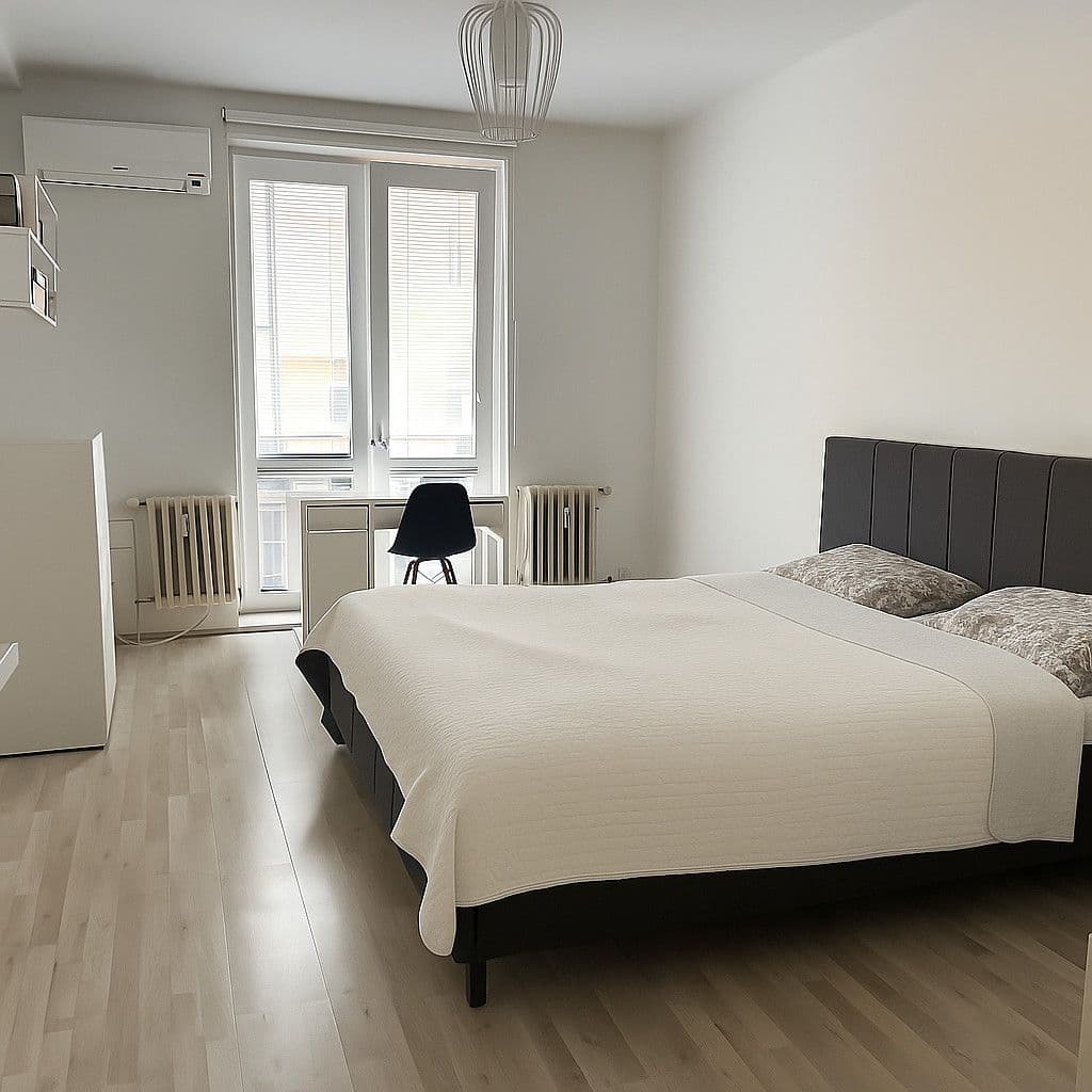 Pronájem bytu 68 m², Lounských, Praha, Praha Pronájem bytu 68 m², Lounských, Praha, Praha