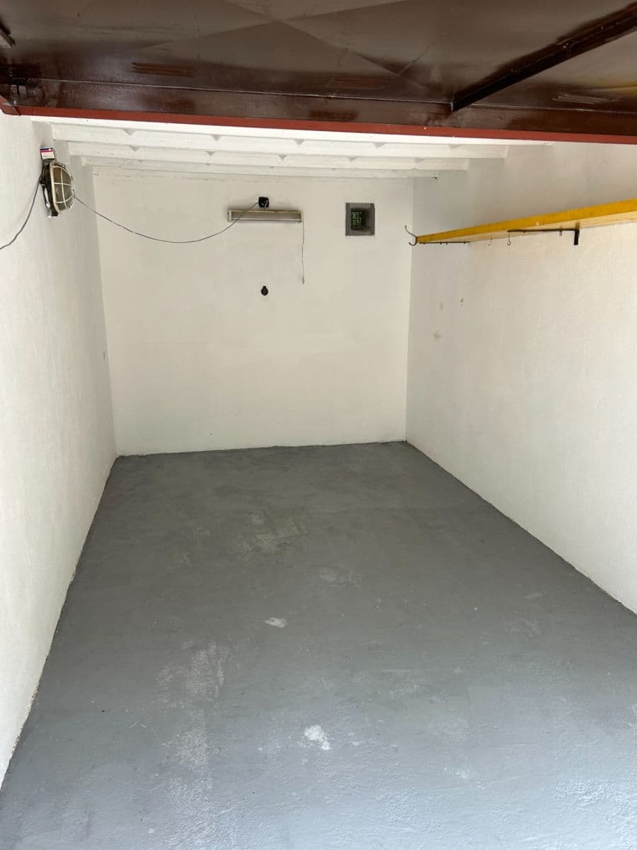 Pronájem garáže 15 m², Horní, Brno, Jihomoravský kraj Pronájem garáže 15 m², Horní, Brno, Jihomoravský kraj