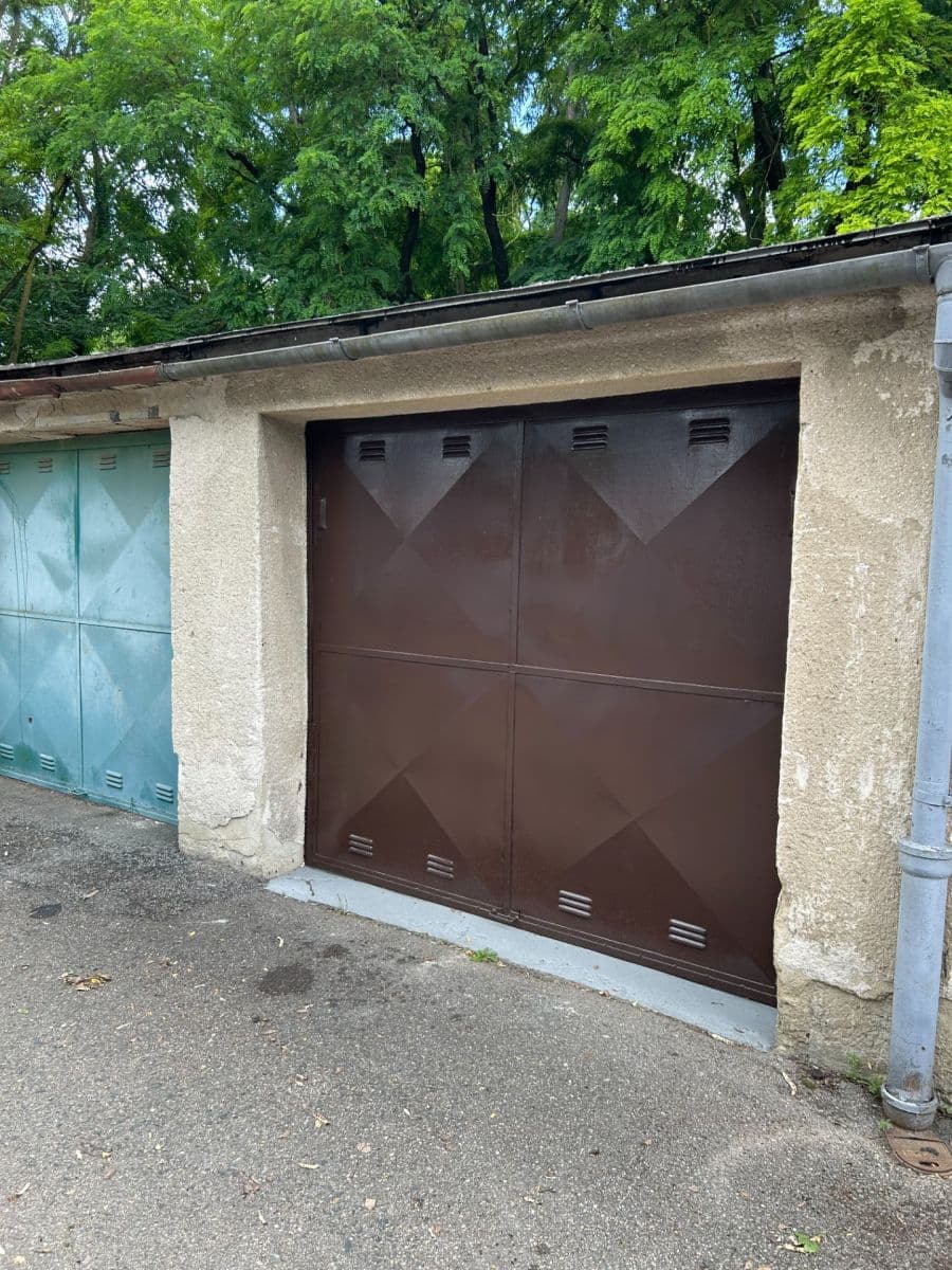 Pronájem garáže 15 m², Horní, Brno, Jihomoravský kraj Pronájem garáže 15 m², Horní, Brno, Jihomoravský kraj