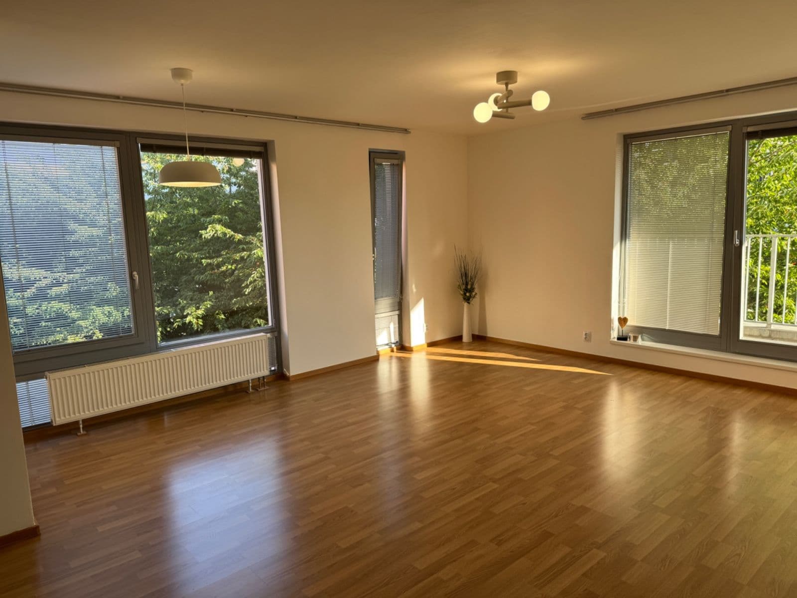 Pronájem bytu 2+kk 70 m², Na Fialce, Říčany, Středočeský kraj Pronájem bytu 2+kk 70 m², Na Fialce, Říčany, Středočeský kraj