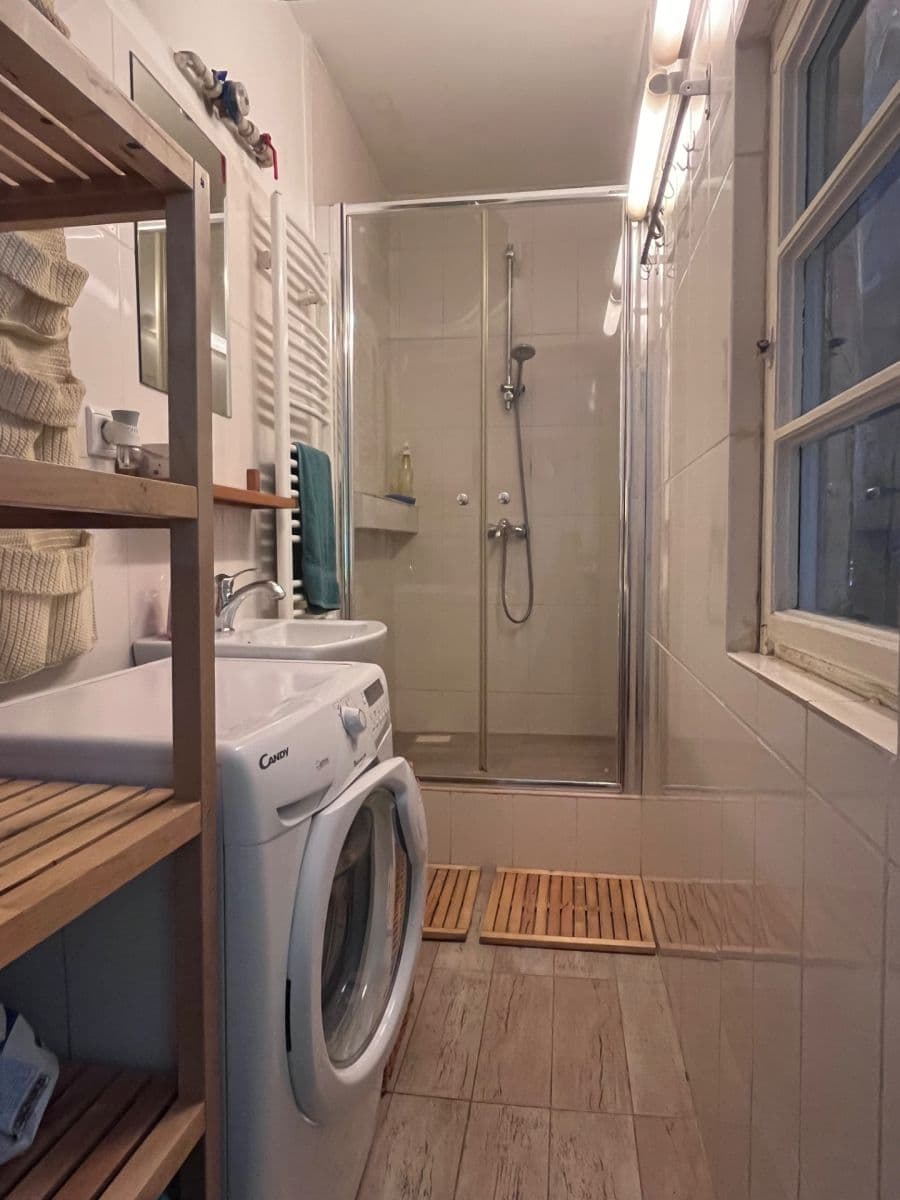 Pronájem bytu 1+kk 35 m², Veletržní, Praha, Praha Pronájem bytu 1+kk 35 m², Veletržní, Praha, Praha