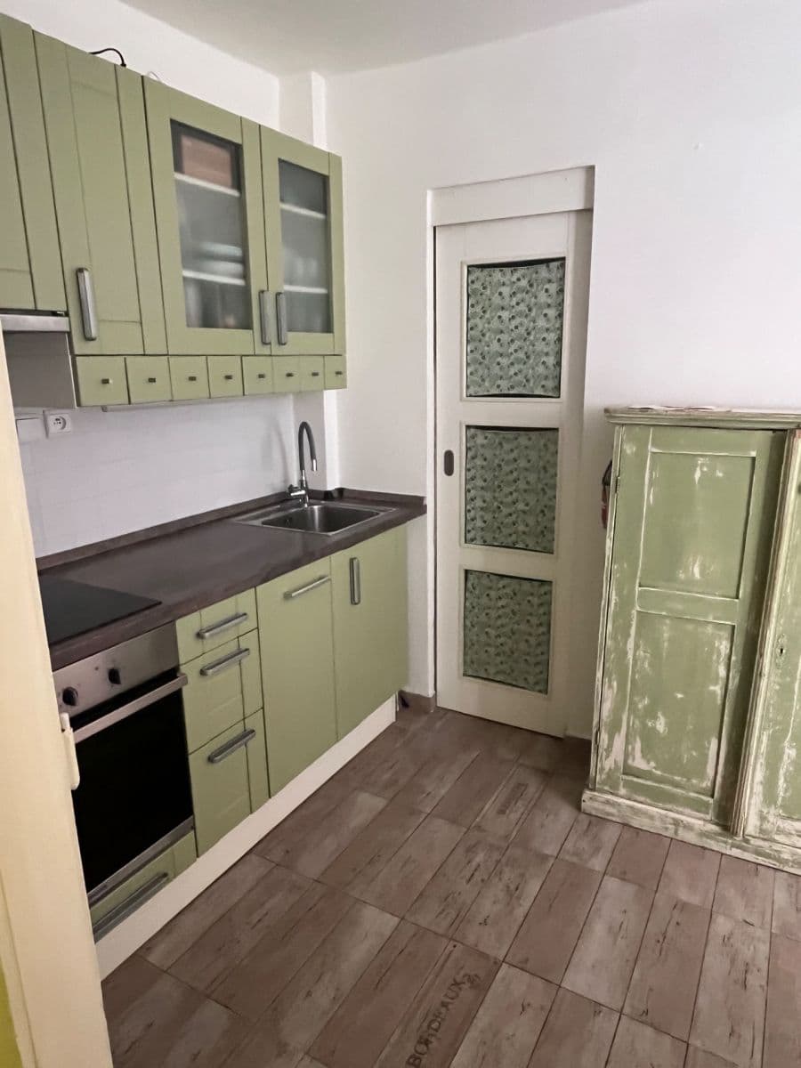 Pronájem bytu 1+kk 35 m², Veletržní, Praha, Praha Pronájem bytu 1+kk 35 m², Veletržní, Praha, Praha