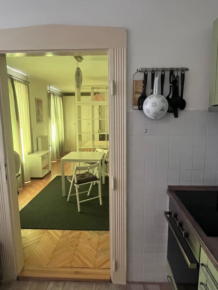 Pronájem bytu 1+kk 35 m², Veletržní, Praha, Praha Pronájem bytu 1+kk 35 m², Veletržní, Praha, Praha