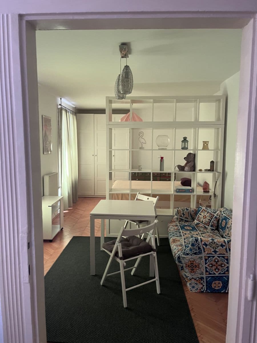 Pronájem bytu 1+kk 35 m², Veletržní, Praha, Praha Pronájem bytu 1+kk 35 m², Veletržní, Praha, Praha