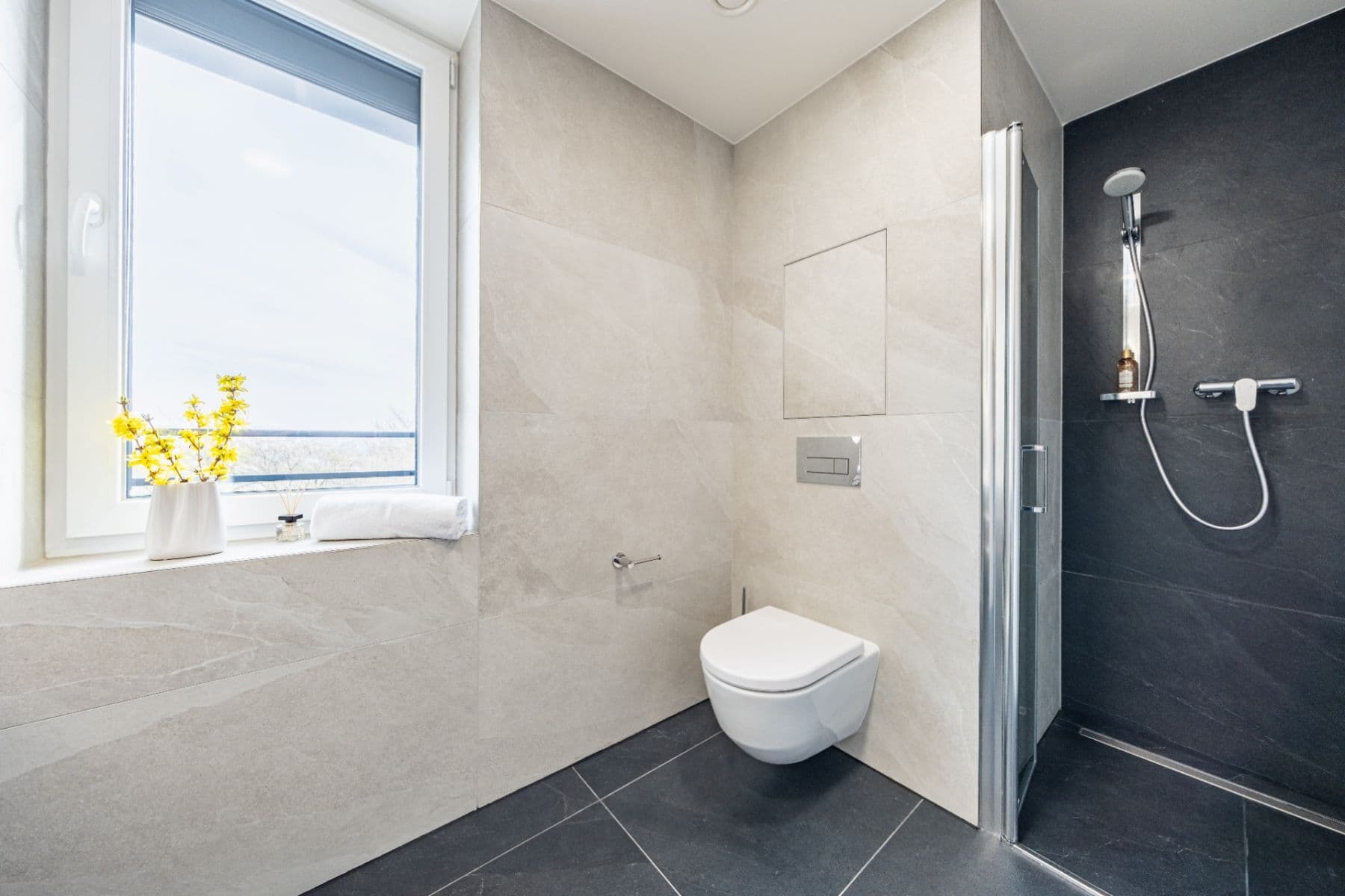 Pronájem bytu 3+kk 72 m², Výstavní, Praha, Praha Pronájem bytu 3+kk 72 m², Výstavní, Praha, Praha