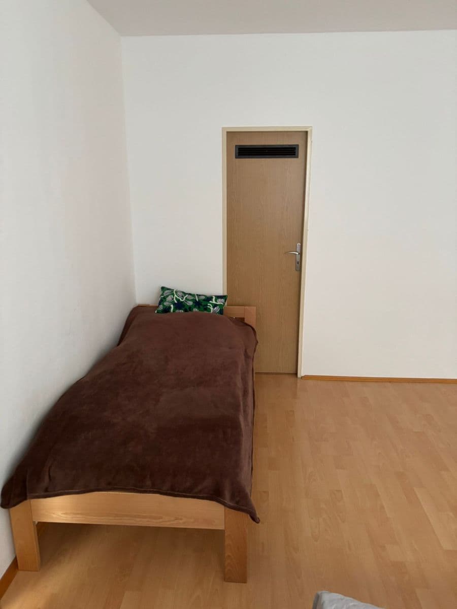 Pronájem bytu 2+kk 45 m², třída Generála Píky, Brno, Jihomoravský kraj Pronájem bytu 2+kk 45 m², třída Generála Píky, Brno, Jihomoravský kraj