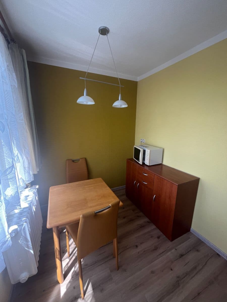 Pronájem bytu 2+1 72 m², Havlíčkova, Mariánské Lázně, Karlovarský kraj Pronájem bytu 2+1 72 m², Havlíčkova, Mariánské Lázně, Karlovarský kraj