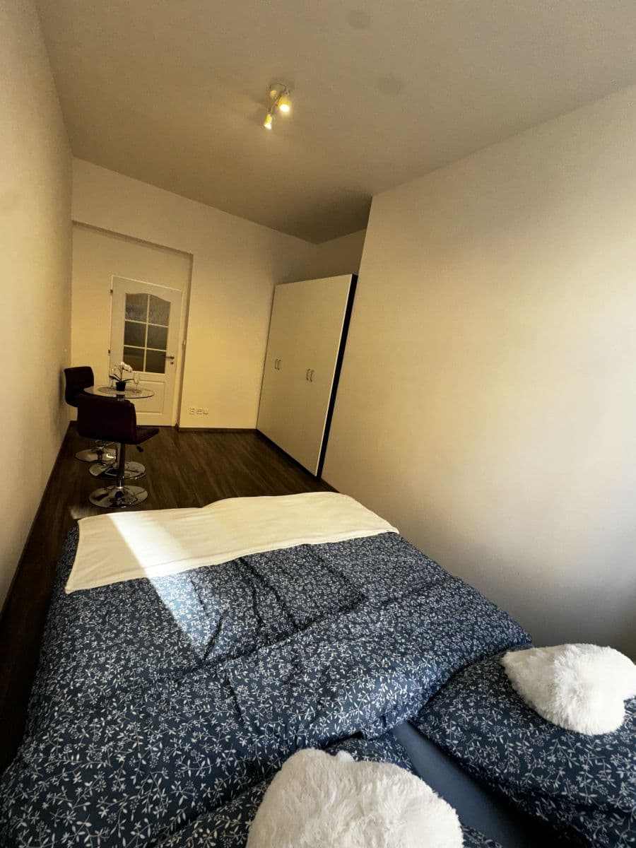 Pronájem bytu 28 m², Drahobejlova, Praha, Praha Pronájem bytu 28 m², Drahobejlova, Praha, Praha