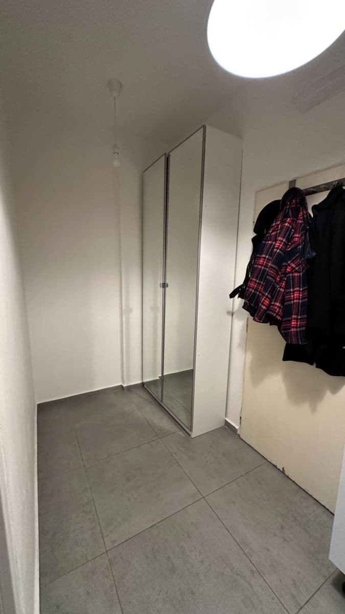 Pronájem bytu 2+kk 42 m², Jakutská, Praha, Praha Pronájem bytu 2+kk 42 m², Jakutská, Praha, Praha