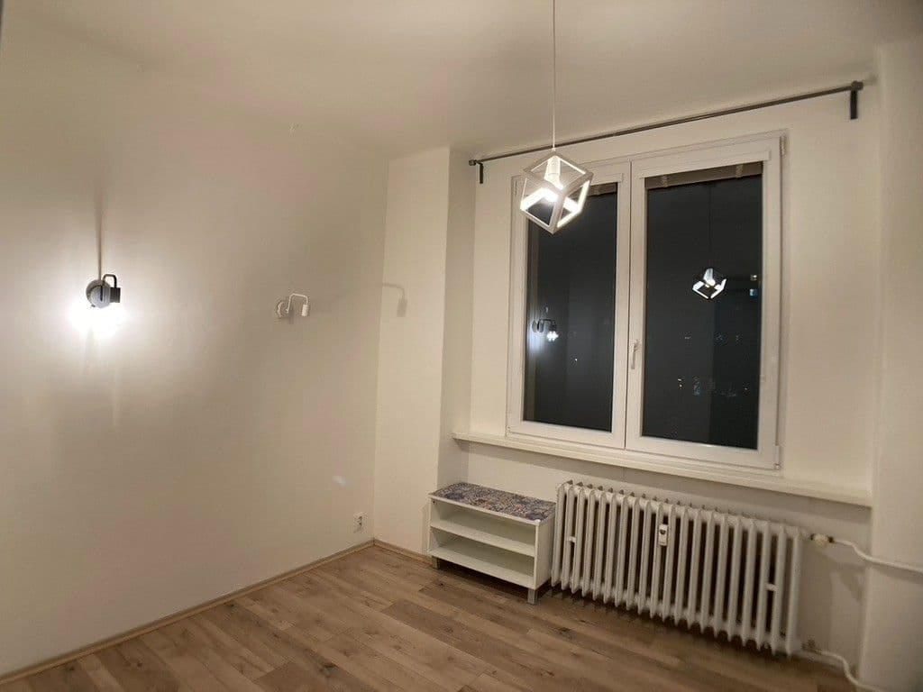 Pronájem bytu 2+kk 42 m², Jakutská, Praha, Praha Pronájem bytu 2+kk 42 m², Jakutská, Praha, Praha