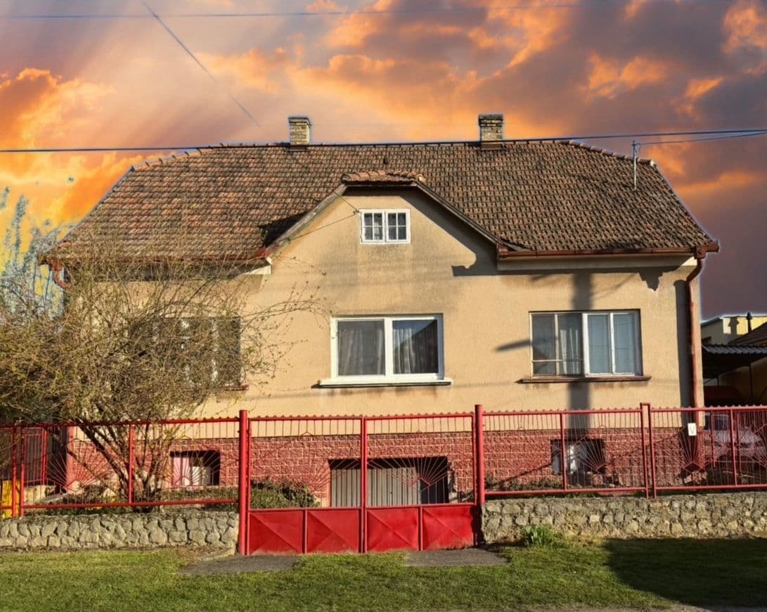 Prodej domu 143 m², pozemek 1.176 m², Jabloňová, Gabčíkovo, Trnavský kraj Prodej domu 143 m², pozemek 1.176 m², Jabloňová, Gabčíkovo, Trnavský kraj