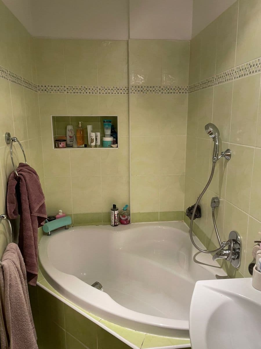 Pronájem bytu 1+1 30 m², Na Zlíchově, Praha, Praha Pronájem bytu 1+1 30 m², Na Zlíchově, Praha, Praha