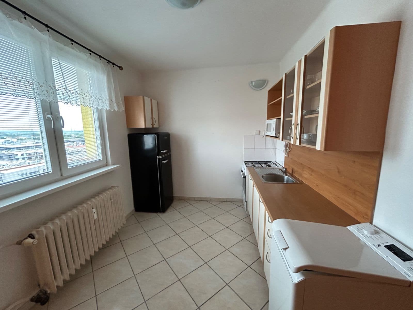 Prodej bytu 1+1 41 m², Hviezdna, Nitra, Nitriansky kraj Prodej bytu 1+1 41 m², Hviezdna, Nitra, Nitriansky kraj